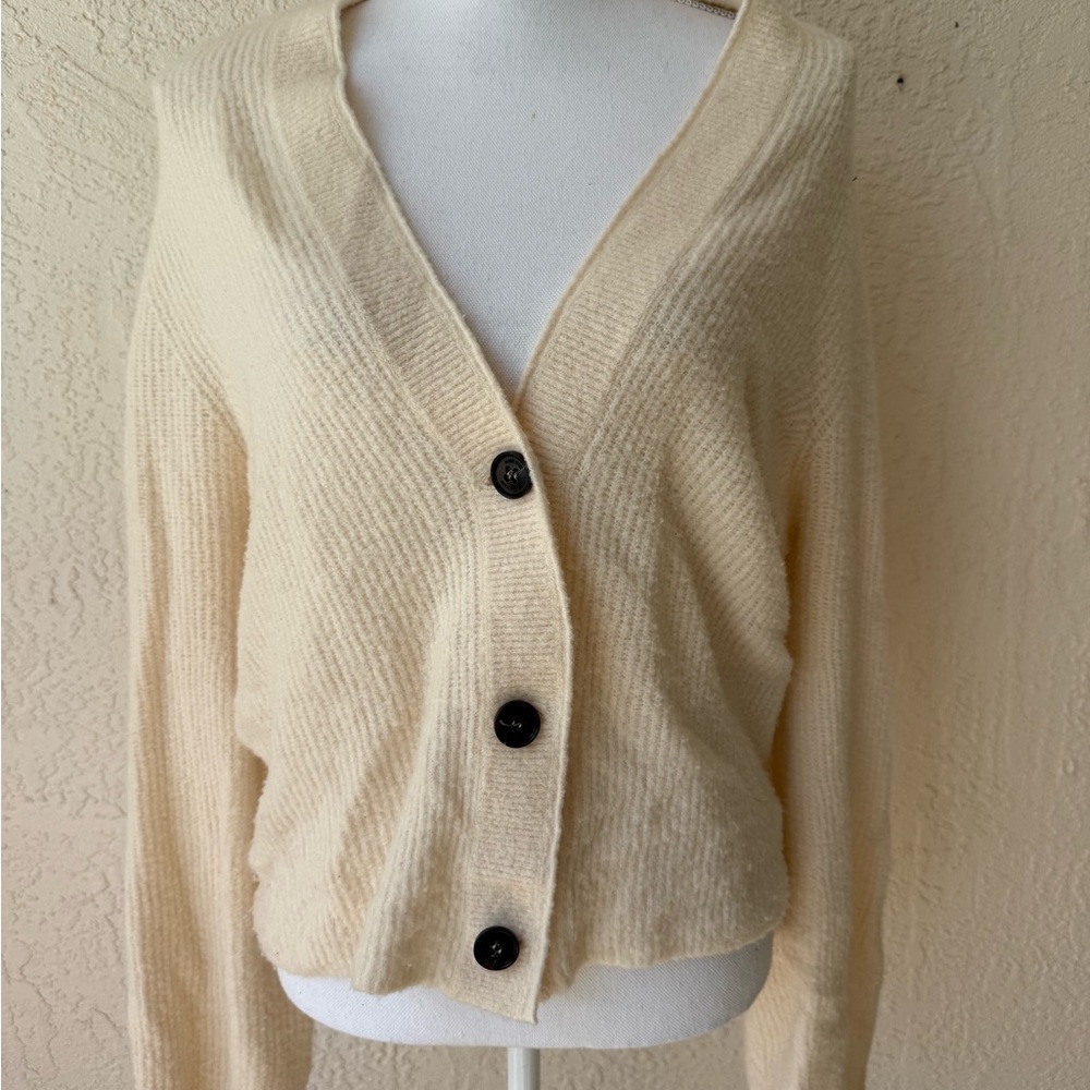 Marc Cain Knit Cardigan in Cream Oversized Plain Knitted in Germany Soft Large?